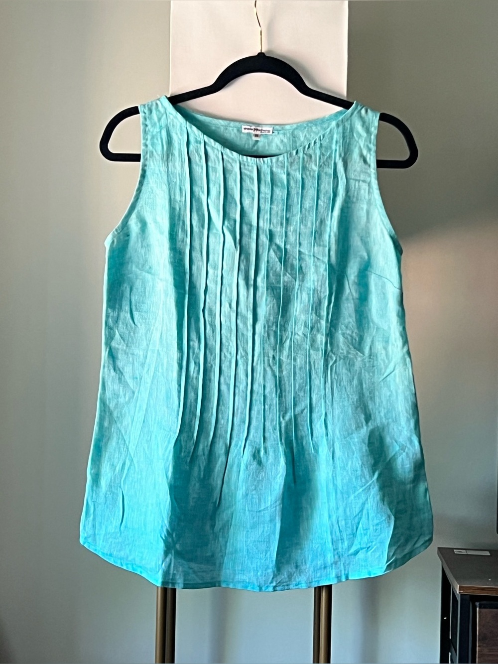 Sleeveless Pintuck Italian Linen Top - Aqua & Coral